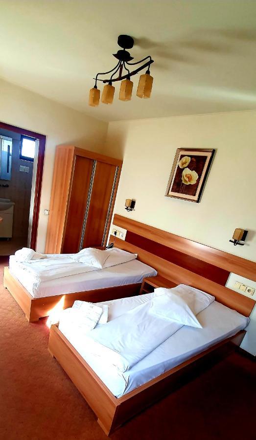 Motel Cool Barcanesti Екстер'єр фото